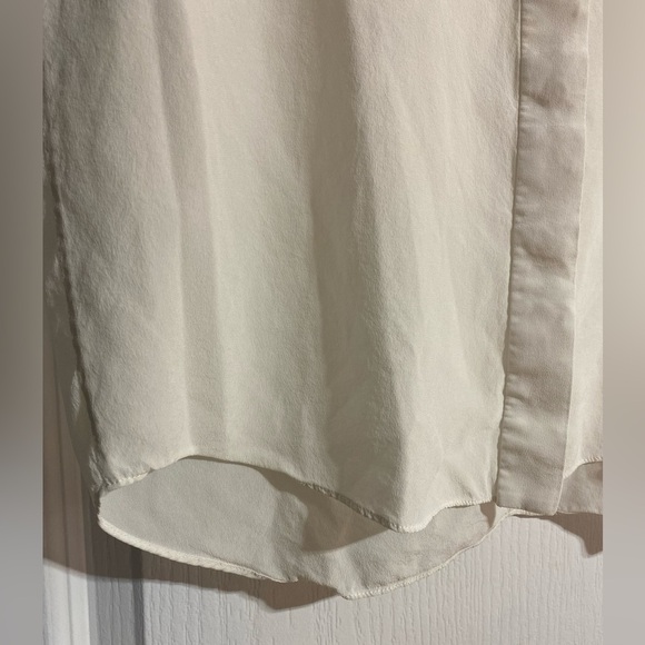 Club Monaco Silk Buttoned Sleeveless Lightweight Boxy White Blouse Size Medium - Picture 5 of 11
